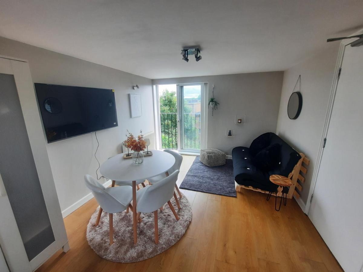 Alross Studio Flat / Private Bathroom London Eksteriør billede